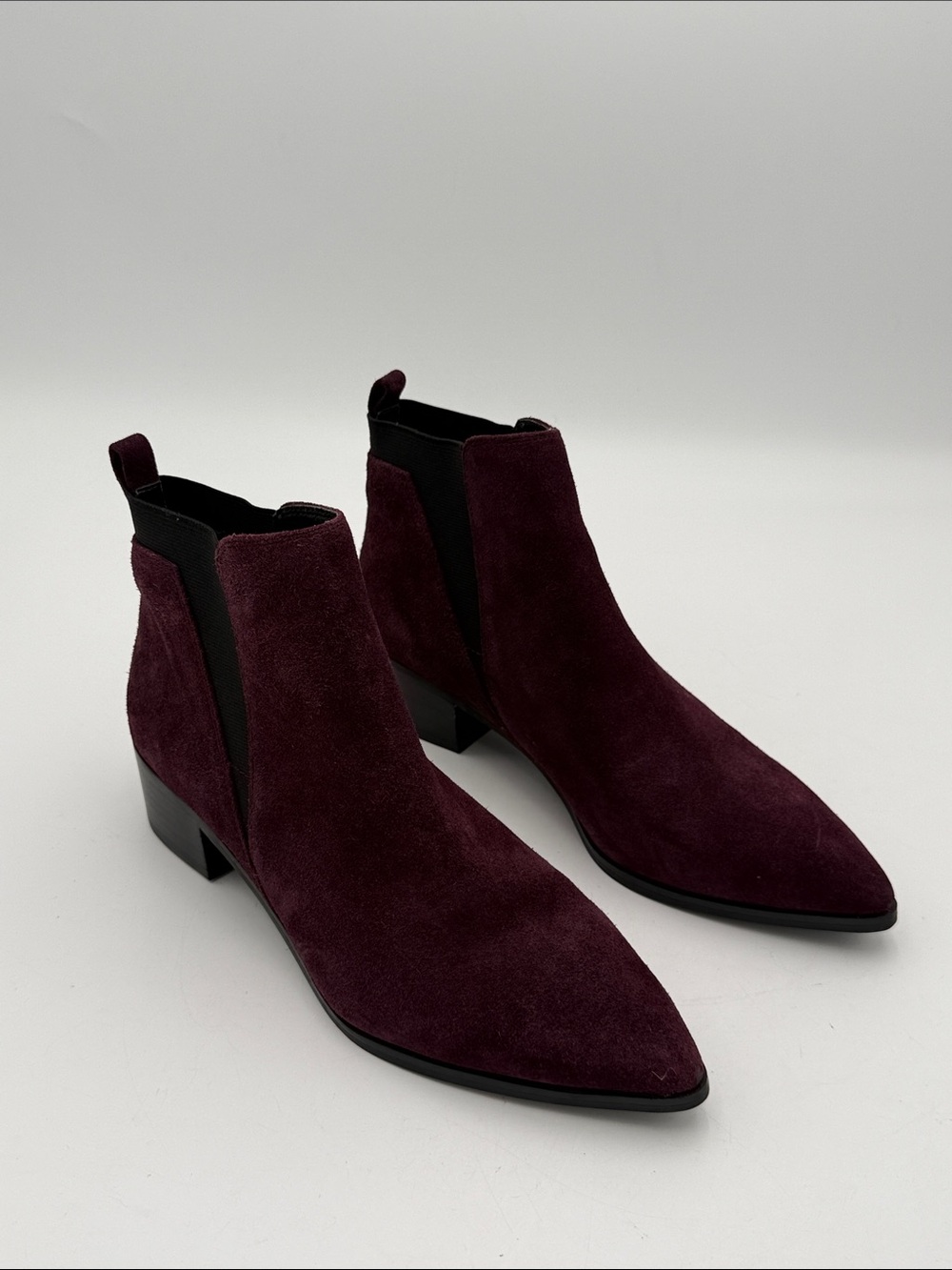 Marc Fisher Burgundy Suede Pointed Chelsea Booties women 9M pull on casual retro - Picture 2 of 16